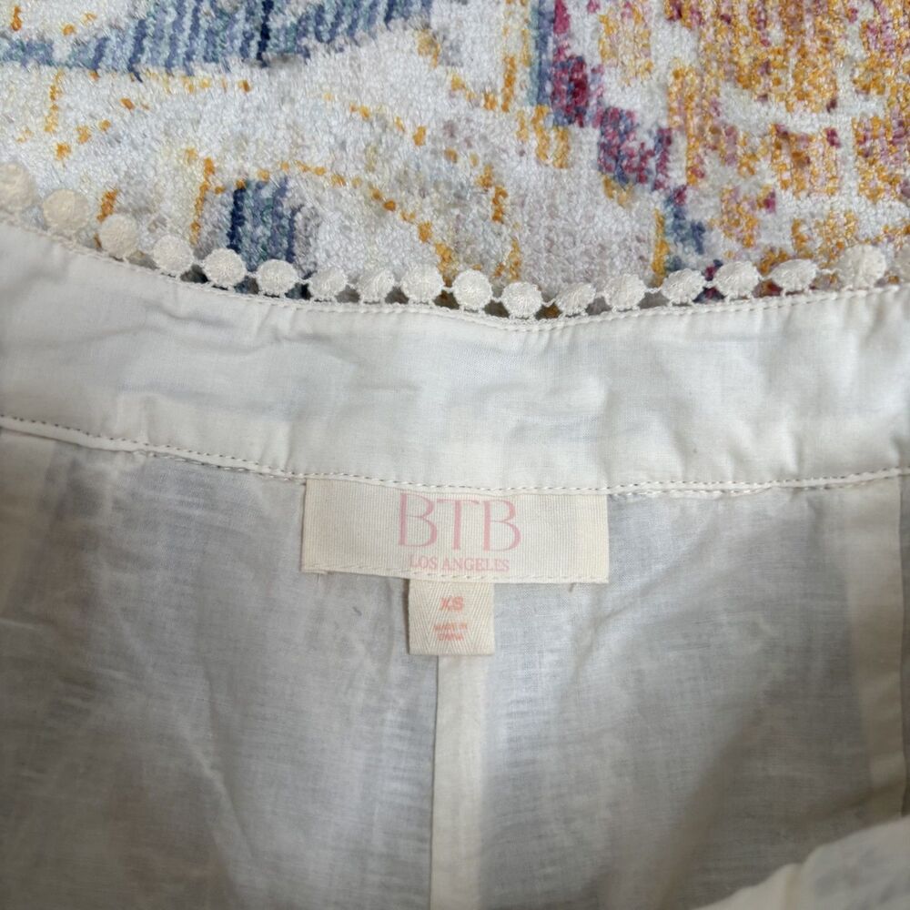 BTB Los Angeles Crochet Short Set - Picture 6 of 8